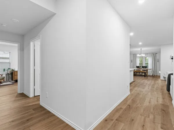 $2,350 | 11120 East Chase Lane, Providence Village, TX 76227