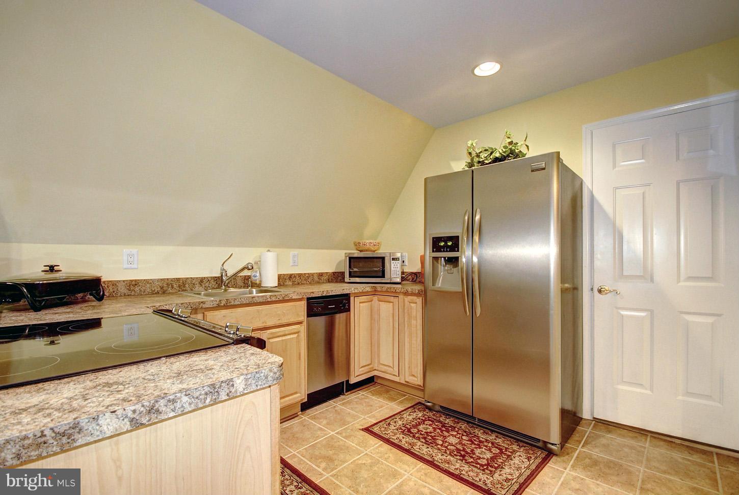 45210 Christman Road Hollywood, MD 20636 - Photo 29 of 30 Guest apartment kitchen