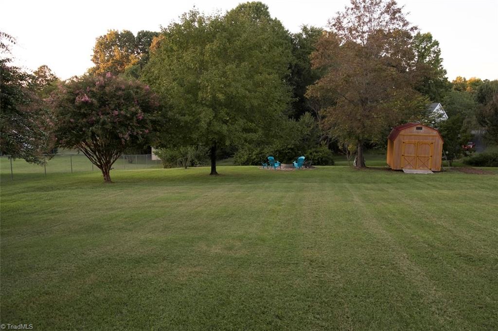 6320 Hampton Knoll Road Clemmons, NC 27012 - Photo 17 of 24 View of beautiful back yard from the house