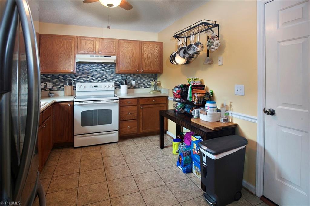 6320 Hampton Knoll Road Clemmons, NC 27012 - Photo 5 of 24 Gallery Image 5