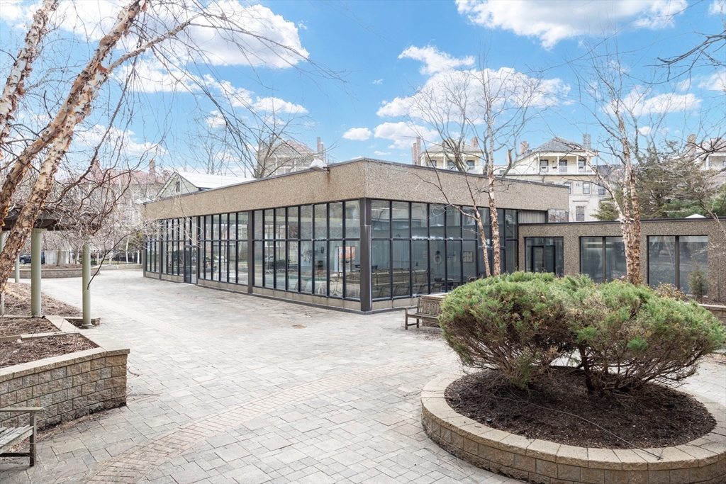 1731 Beacon Street, Unit 203 Brookline, MA 02445 - Photo 32 of 39