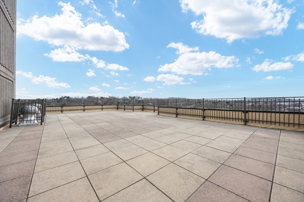 1731 Beacon Street, Unit 203 Brookline, MA 02445 - Photo 34 of 39