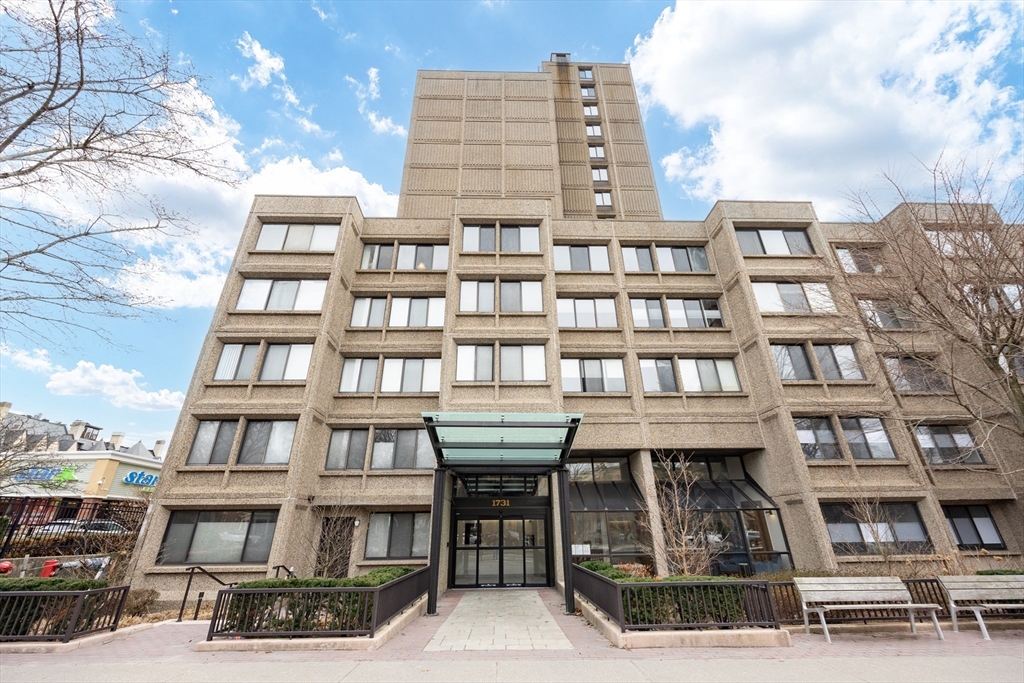 1731 Beacon Street, Unit 203 Brookline, MA 02445 - Photo 36 of 39