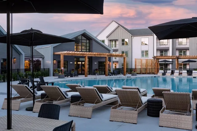 $1,985 | 2403 Mall Drive, Unit B1, North Charleston, SC 29406