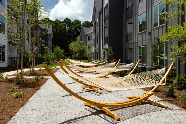 $1,985 | 2403 Mall Drive, Unit B1, North Charleston, SC 29406