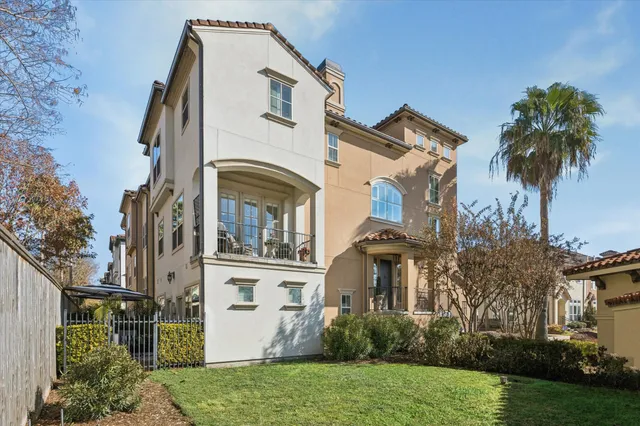 $479,000 | 36 Elder Wood Drive, Houston, TX 77058