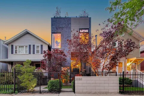 $1,399,000 | 2050 West Huron Street, Chicago, IL 60612