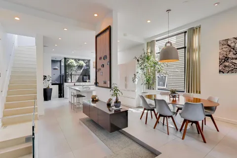 $1,399,000 | 2050 West Huron Street, Chicago, IL 60612