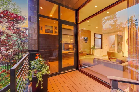$1,399,000 | 2050 West Huron Street, Chicago, IL 60612