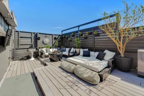 $1,399,000 | 2050 West Huron Street, Chicago, IL 60612