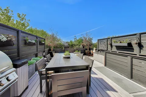 $1,399,000 | 2050 West Huron Street, Chicago, IL 60612