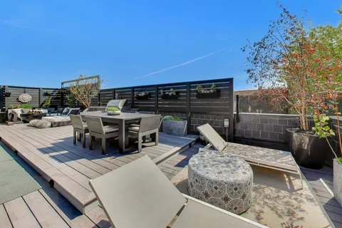 $1,399,000 | 2050 West Huron Street, Chicago, IL 60612