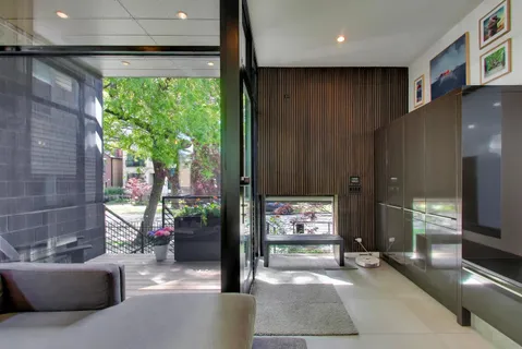 $1,399,000 | 2050 West Huron Street, Chicago, IL 60612
