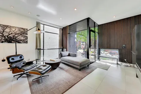 $1,399,000 | 2050 West Huron Street, Chicago, IL 60612