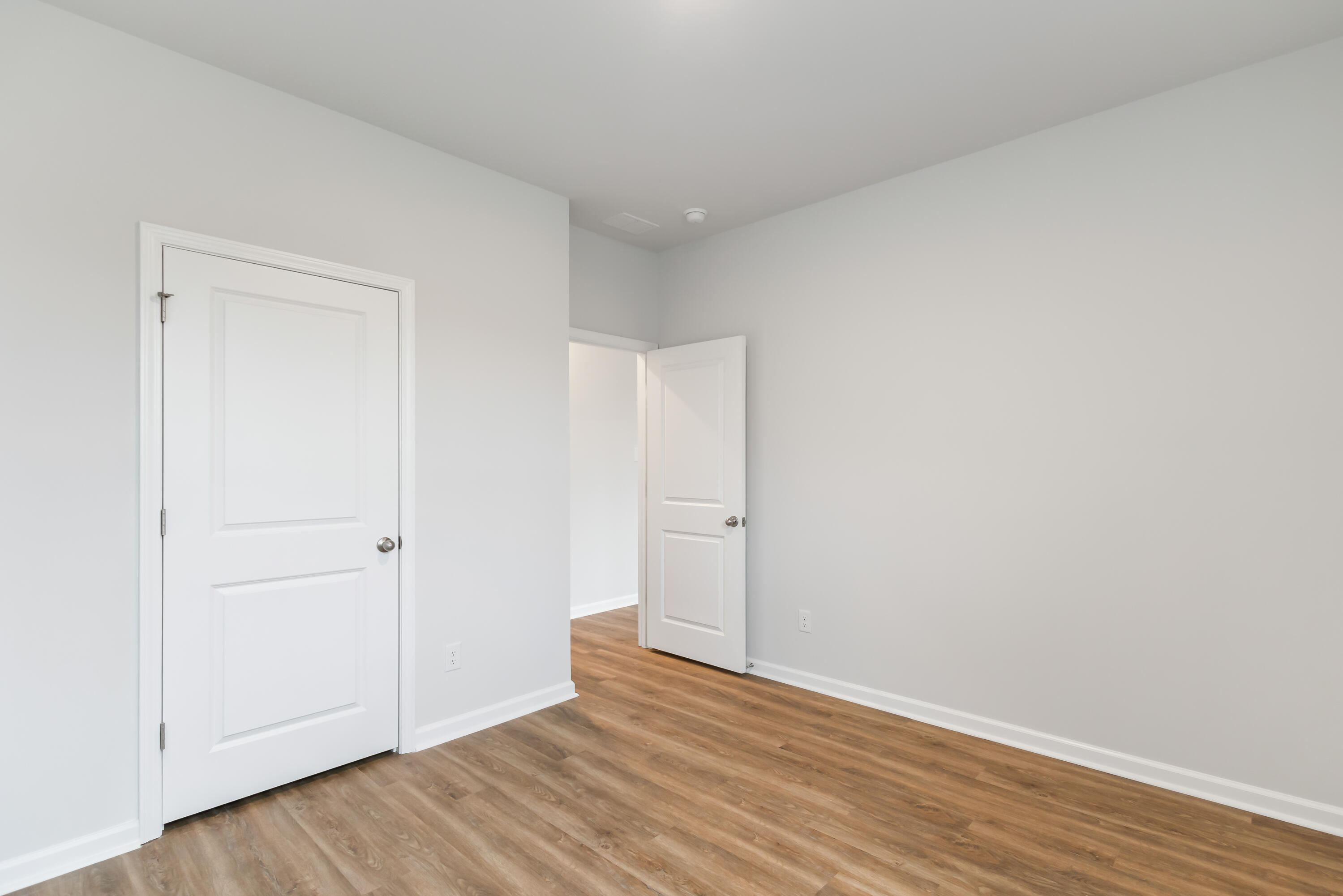 442 Tulip Poplar Drive Moncks Corner, SC 29461 - Photo 25 of 39 148 Grouper Ln Interior_16