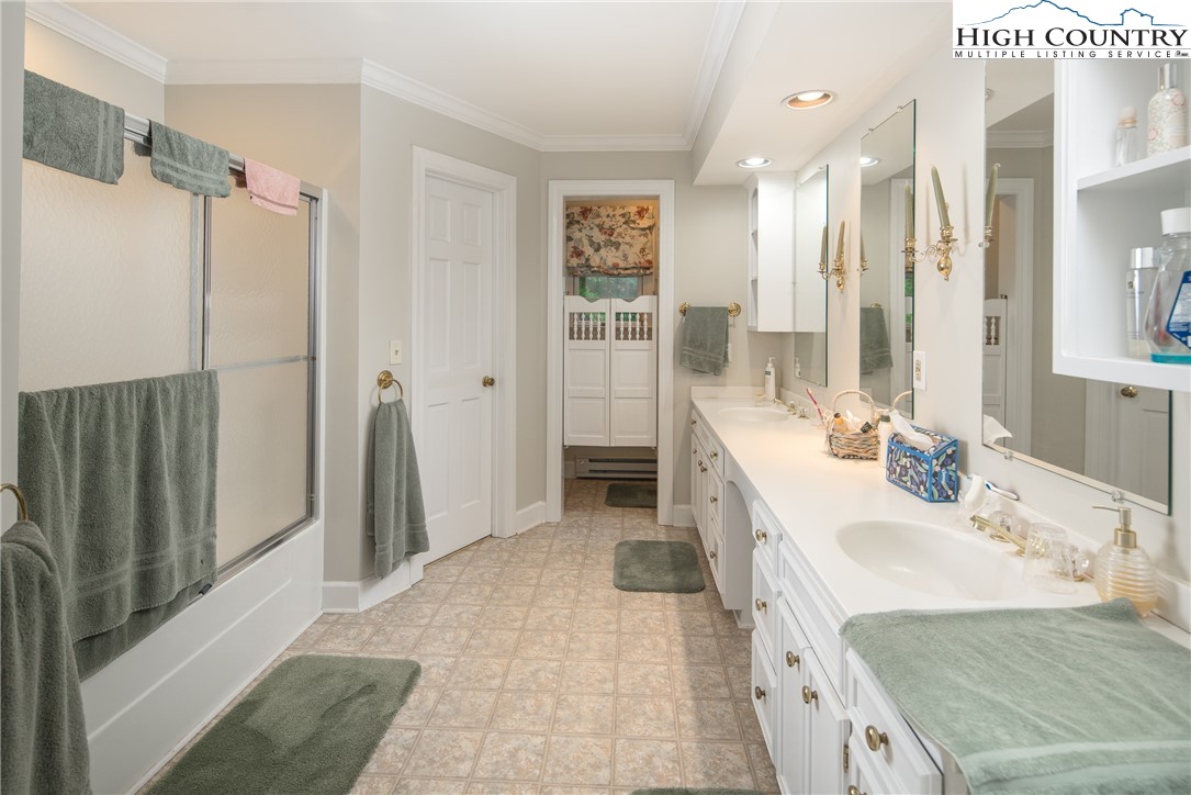 2084 Mast Gap Road Sugar Grove, NC 28679 - Photo 18 of 50 Gallery Image 18