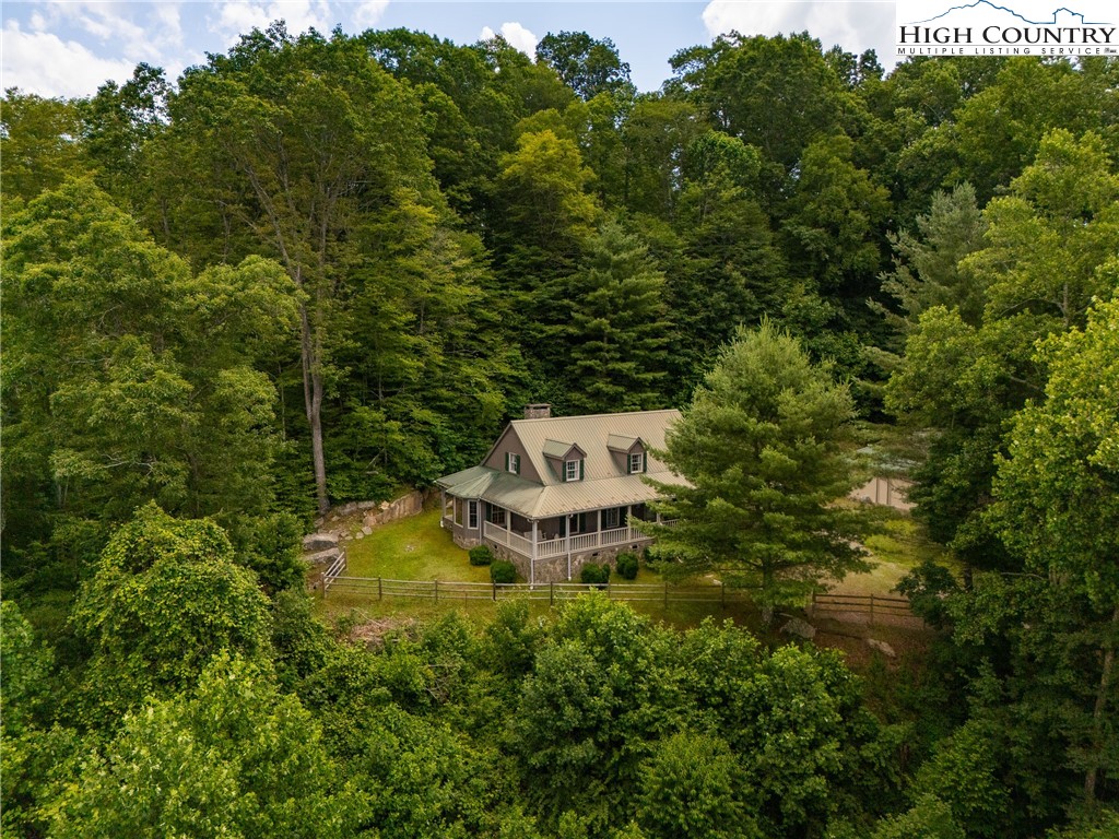 2084 Mast Gap Road Sugar Grove, NC 28679 - Photo 4 of 50 Gallery Image 4