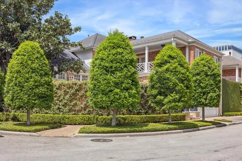 $1,200,000 | 2114 Kingston Street, Houston, TX 77019