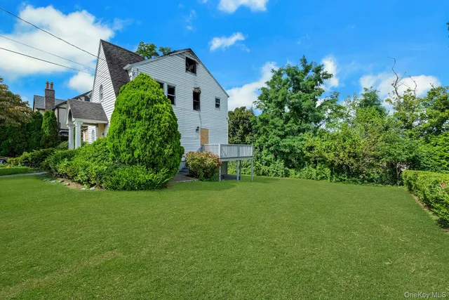 $695,000 | 203 Park Avenue, Eastchester, NY 10709