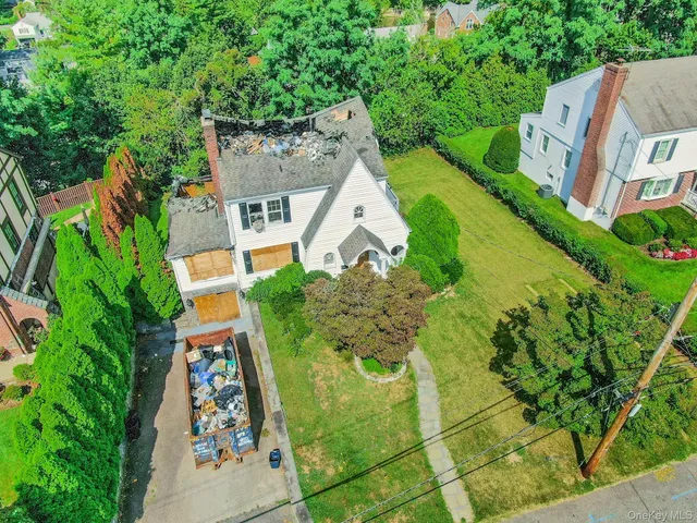 $695,000 | 203 Park Avenue, Eastchester, NY 10709