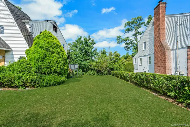 $695,000 | 203 Park Avenue, Eastchester, NY 10709