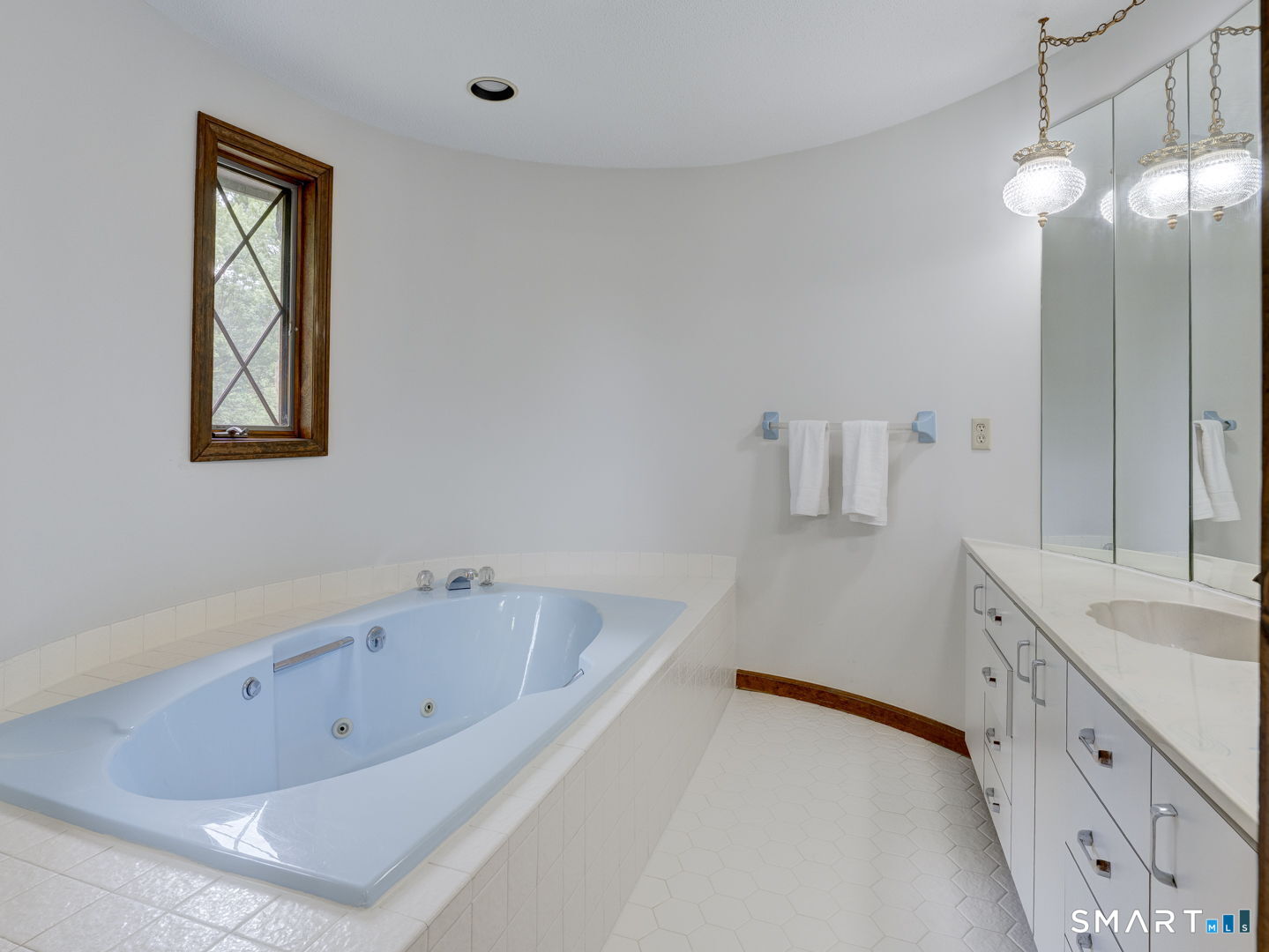 49 Old Farms Road Glastonbury, CT 06073 - Photo 27 of 39