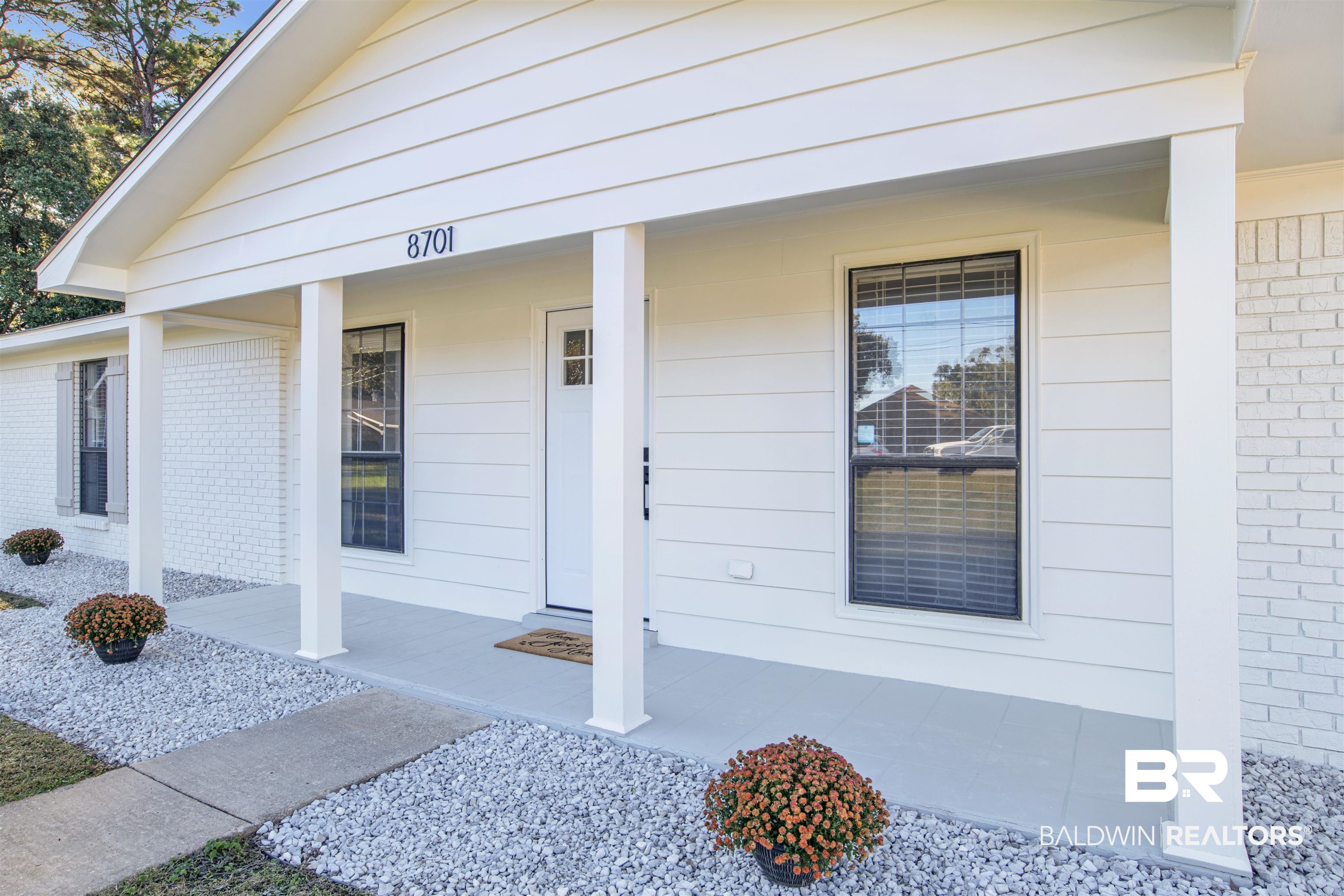8701 Pecan Court Semmes, AL 36575 - Photo 3 of 27
