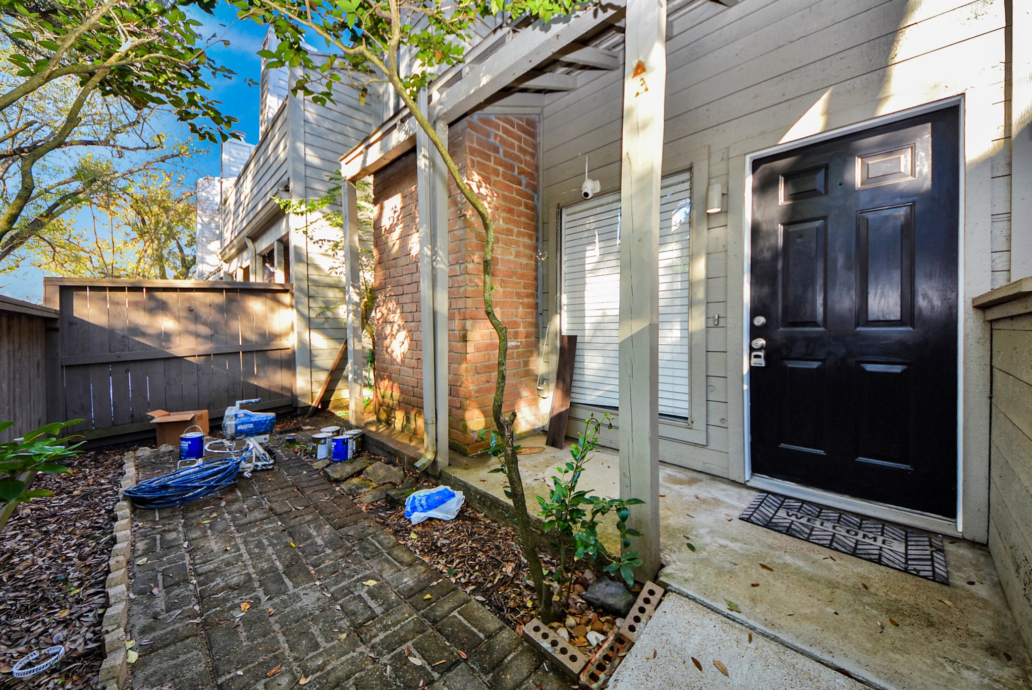1635 Prairie Mark Lane Houston, TX 77077 - Photo 25 of 32 Front Patio