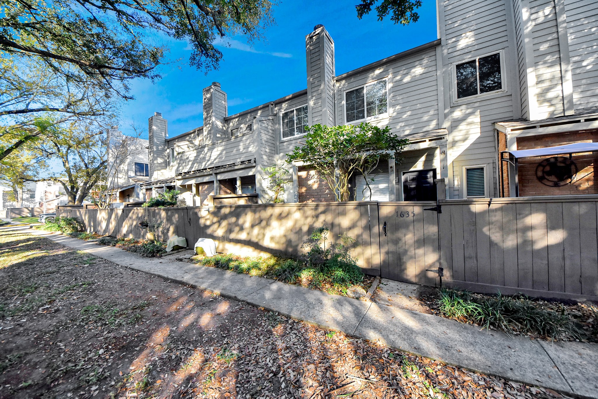 1635 Prairie Mark Lane Houston, TX 77077 - Photo 28 of 32 Sidewalks