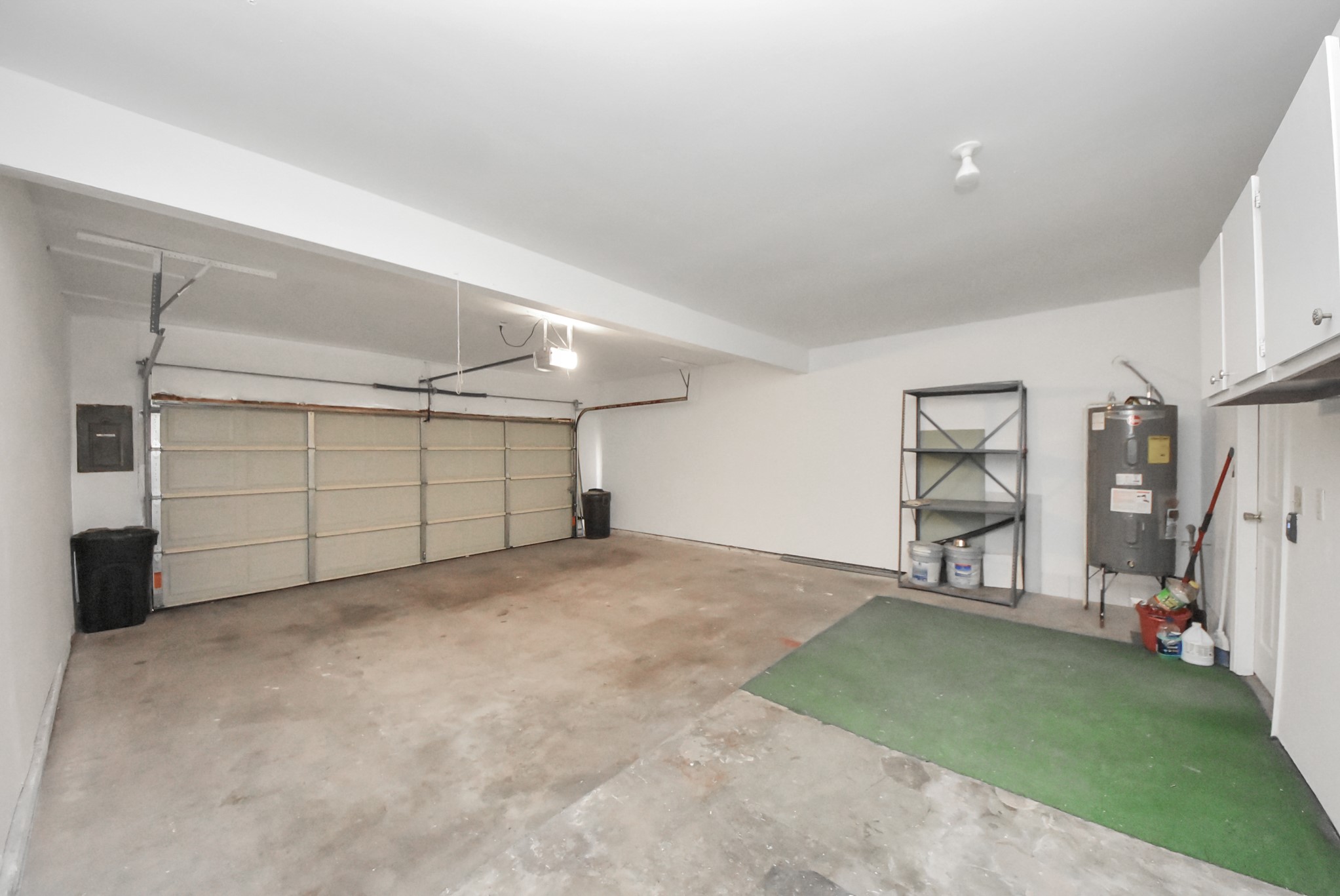 1635 Prairie Mark Lane Houston, TX 77077 - Photo 29 of 32 Garage