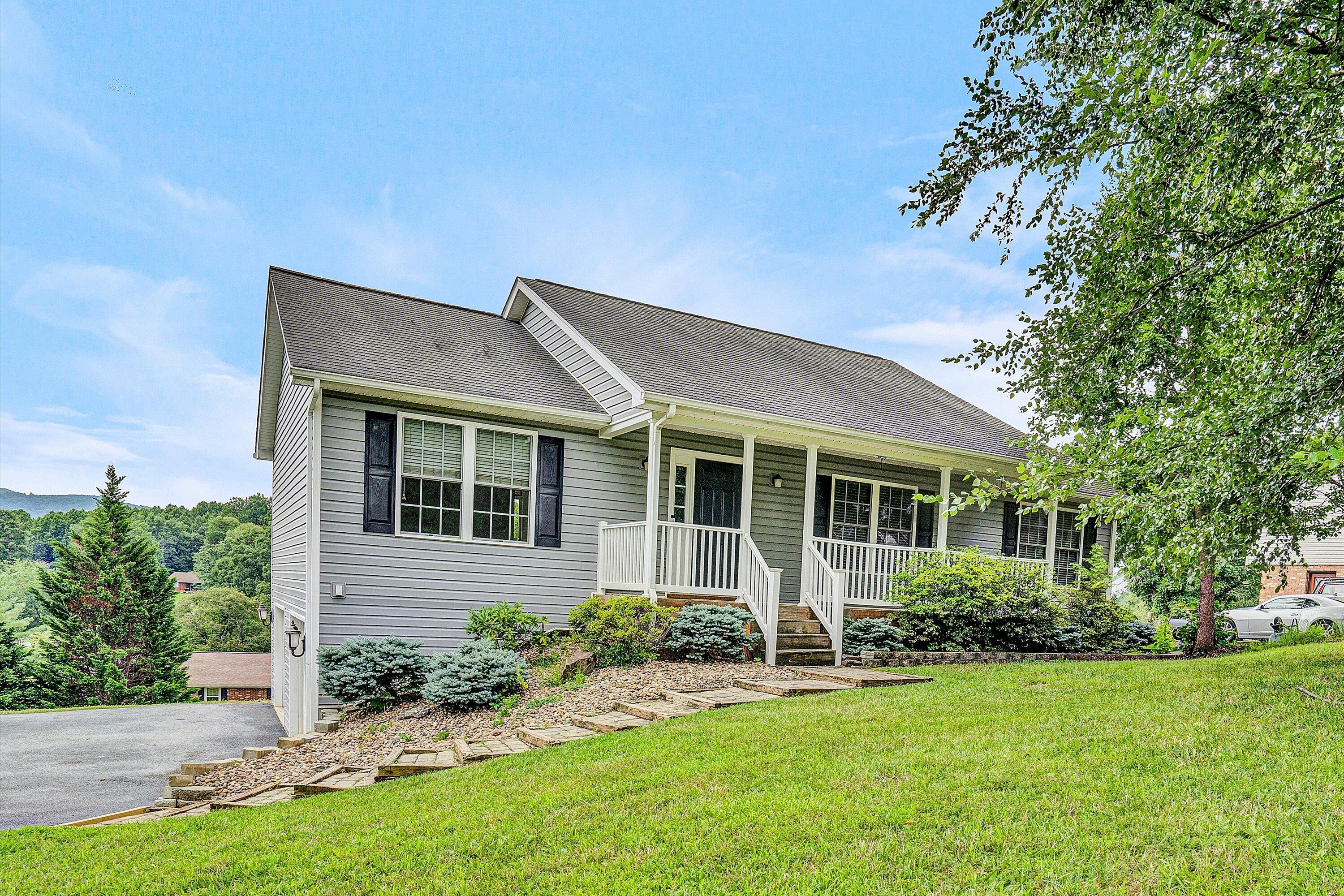 65 Timberline Drive Blue Ridge, VA 24064 - Photo 2 of 40 02-DSC00142