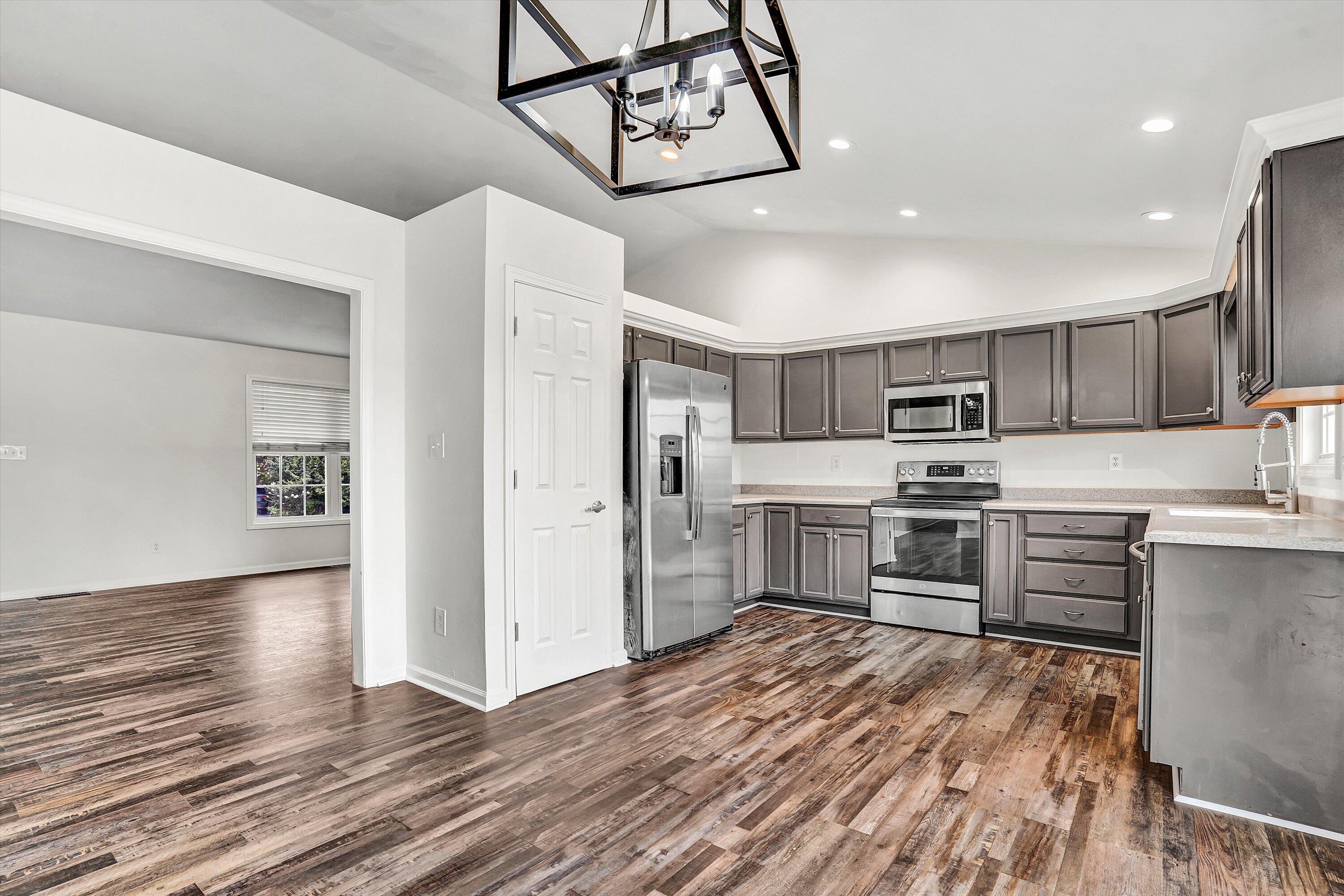 65 Timberline Drive Blue Ridge, VA 24064 - Photo 10 of 40 10-DSC00178
