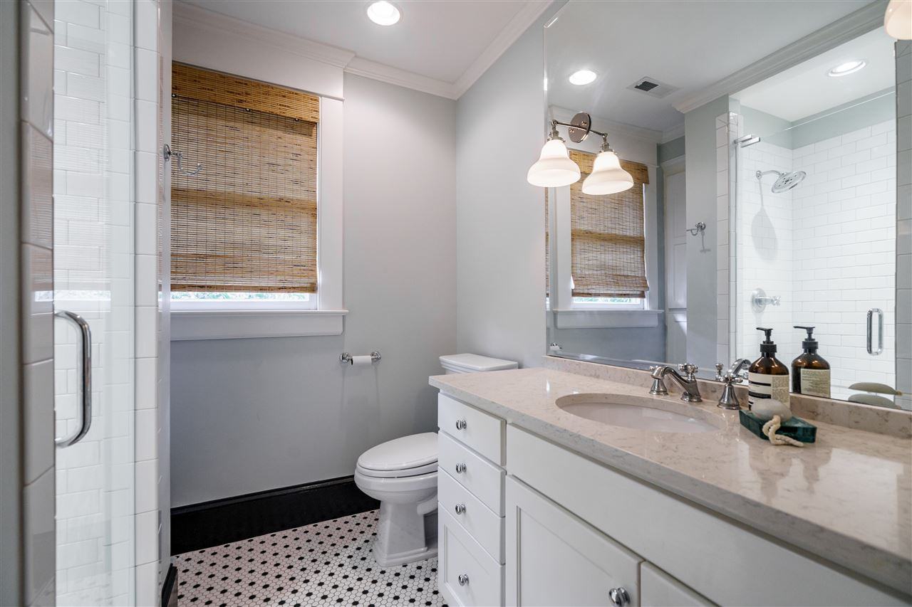 121 Hudson Street Raleigh, NC 27608 - Photo 26 of 30 Second Floor Bathroom