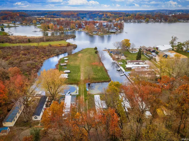 $1,999,777 | 140 Ln 650Ae Snow Lake, Fremont, IN 46737