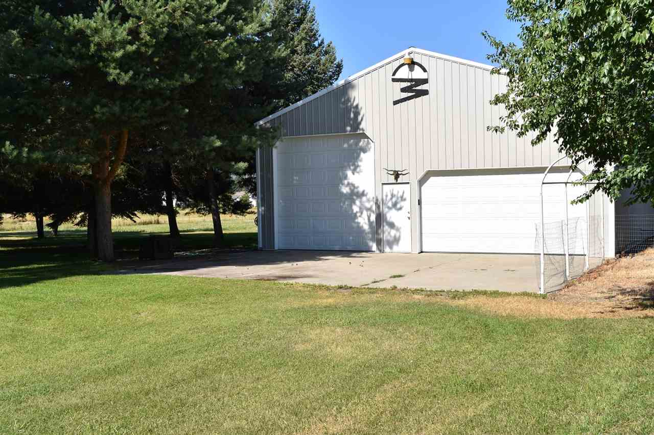 2906 South Adams Road Spokane Valley, WA 99037 - Photo 3 of 18