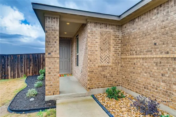 $1,775 | 14225 Fallsprings Way, Manor, TX 78653