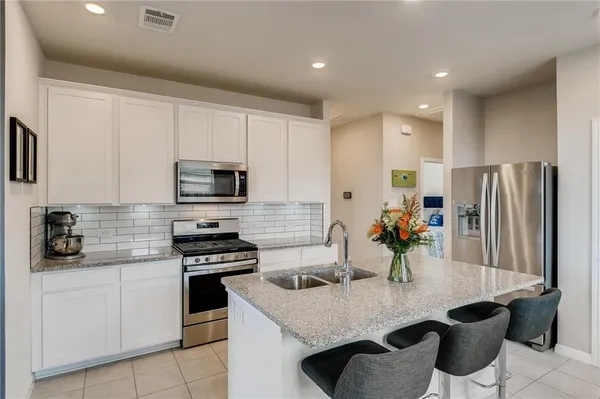 $1,775 | 14225 Fallsprings Way, Manor, TX 78653