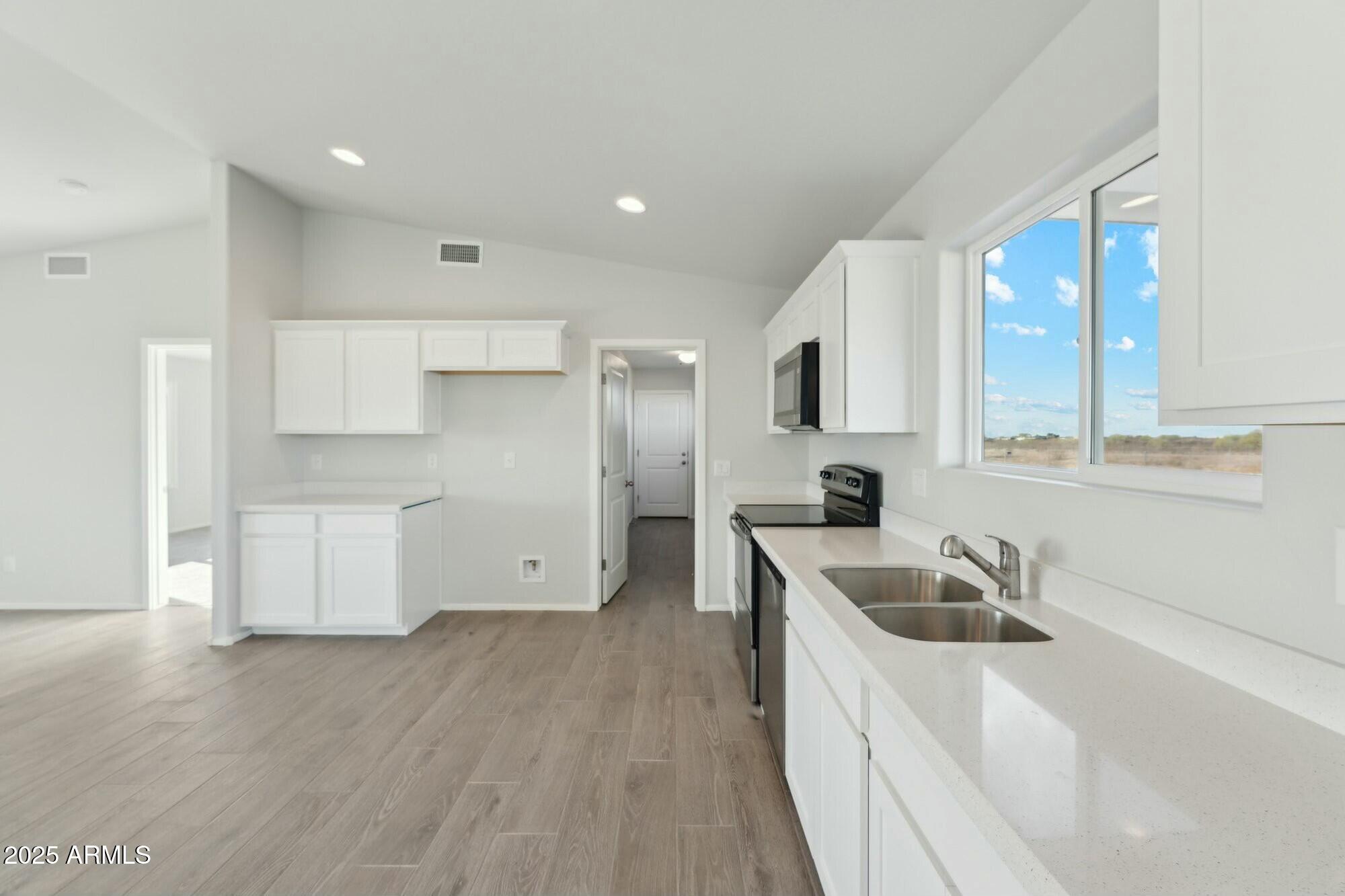 22375 South Manzanilla Road Buckeye, AZ 85326 - Photo 5 of 25 tempImageRMEMal