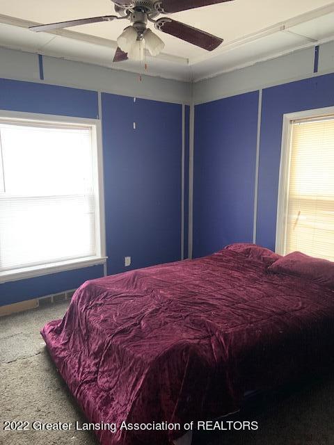 2815 Pleasant Grove Road Lansing, MI 48910 - Photo 3 of 7 Master bedroom