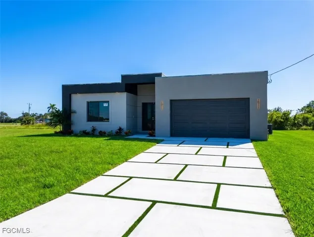 $2,100 | 4114 Northwest 38th Street, Cape Coral, FL 33993