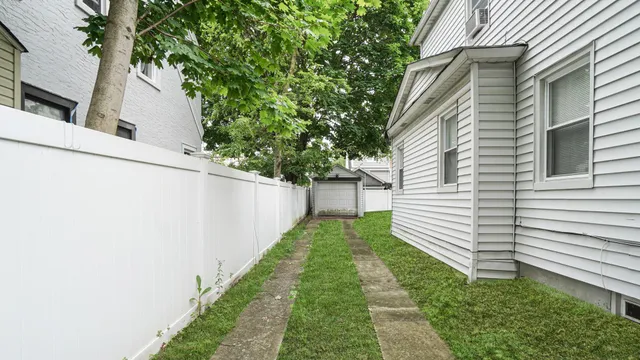 $770,000 | 104-28 201st Street | Hollis