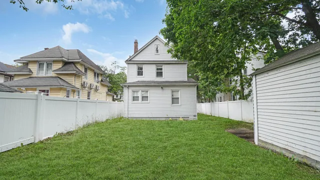 $770,000 | 104-28 201st Street | Hollis