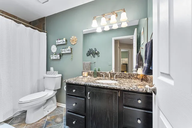 $424,900 | 2225 Silvermaple Court, Wixom, MI 48393