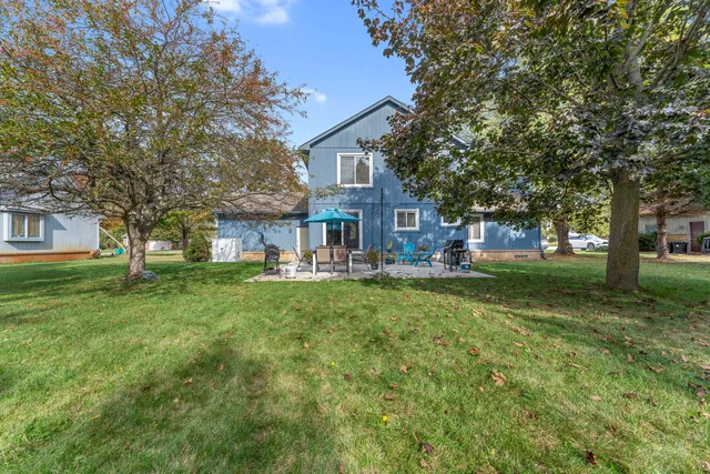 $424,900 | 2225 Silvermaple Court, Wixom, MI 48393