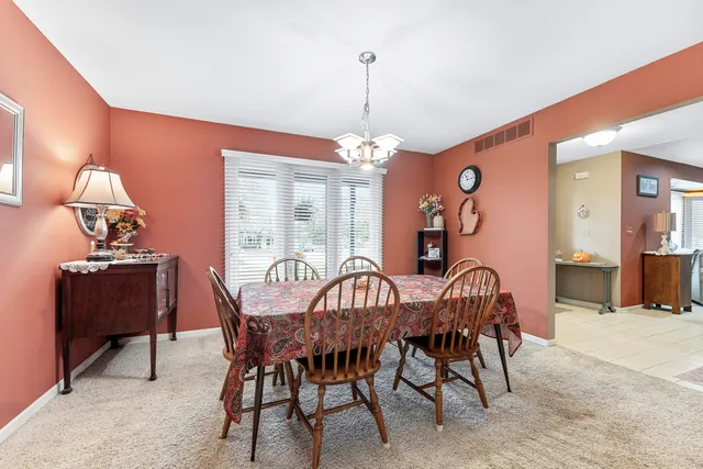 $424,900 | 2225 Silvermaple Court, Wixom, MI 48393