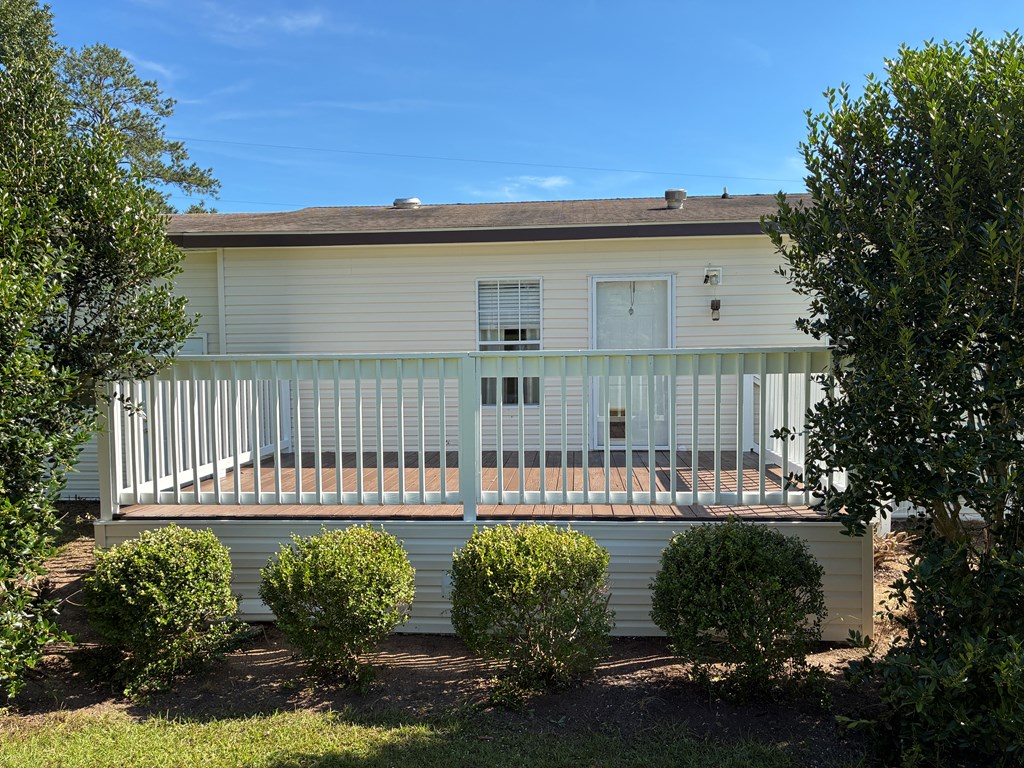 1602 County Road 50 Abbeville, AL 36310 - Photo 38 of 61 Back deck
