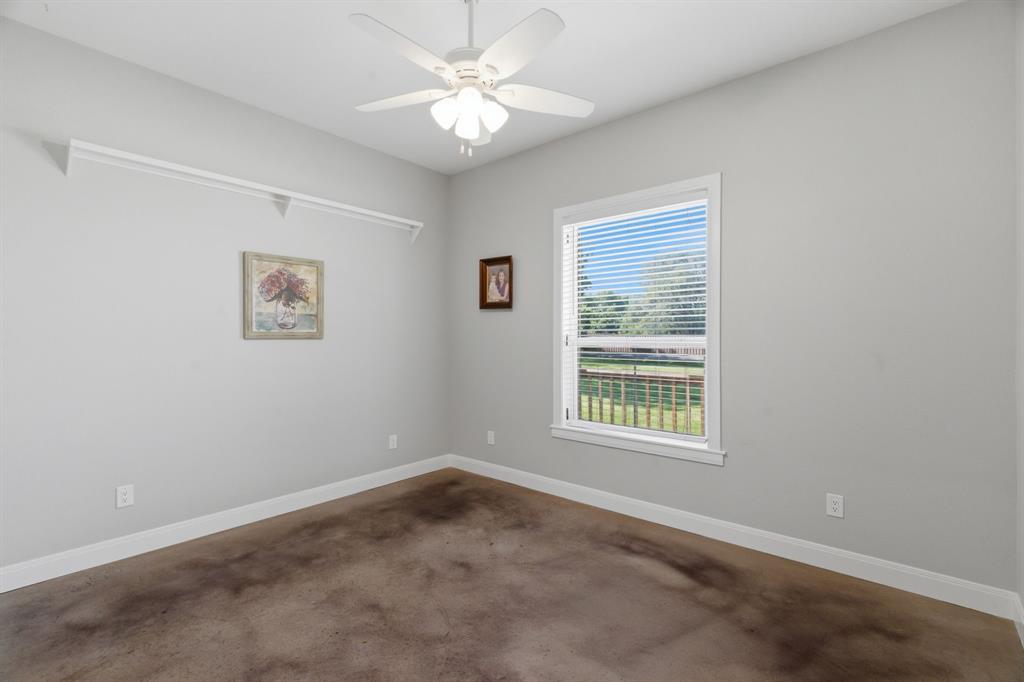 300 Mockingbird Lane Springtown, TX 76082 - Photo 22 of 32