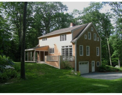 86 Crooked Ledge Road Southampton, MA 01073 - Photo 1 of 14 Gallery Image 1
