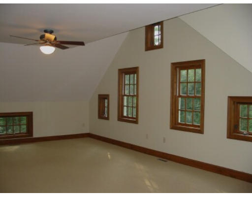 86 Crooked Ledge Road Southampton, MA 01073 - Photo 13 of 14 Gallery Image 13