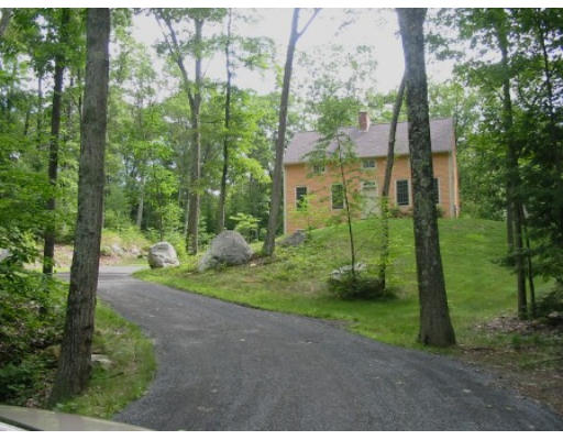 86 Crooked Ledge Road Southampton, MA 01073 - Photo 3 of 14 Gallery Image 3